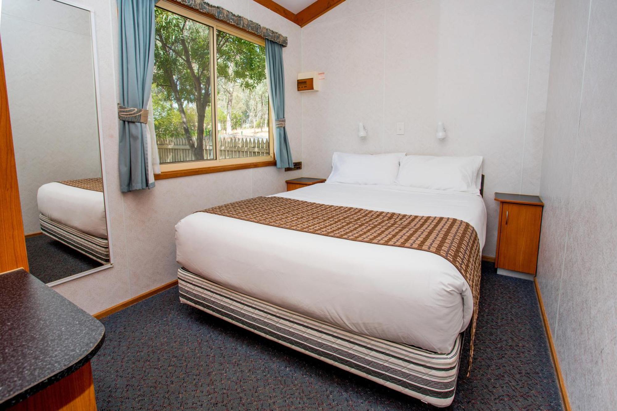Discovery Parks - Lake Hume, Victoria Bonegilla Rum bild